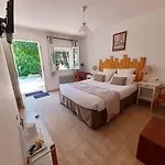 Logis Restaurant Le Clos Des Capitelles 3*