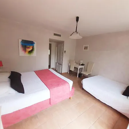 Le Clos Des Capitelles Uchaud