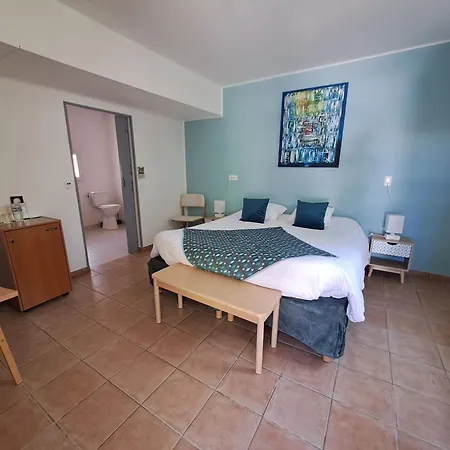 Le Clos Des Capitelles Uchaud