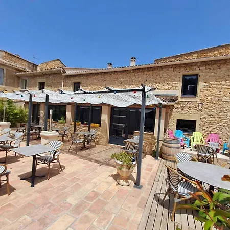 Отель Logis Restaurant Le Clos Des Capitelles 3*