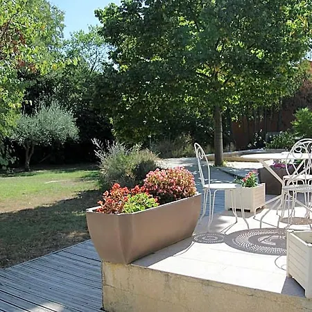 Le Clos Des Capitelles Hotel