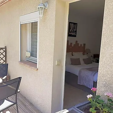 Le Clos Des Capitelles 3* Uchaud