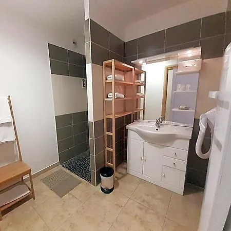 Le Clos Des Capitelles 3*
