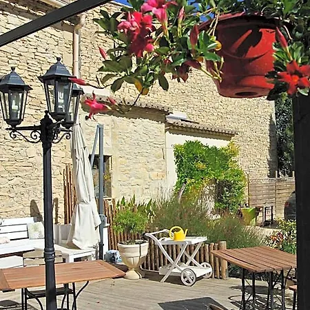 Logis Restaurant Le Clos Des Capitelles 3*