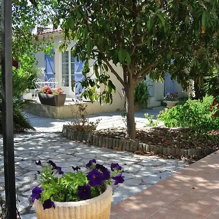 Le Clos Des Capitelles