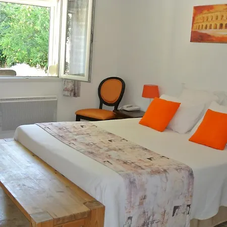 Logis Restaurant Le Clos Des Capitelles 3*