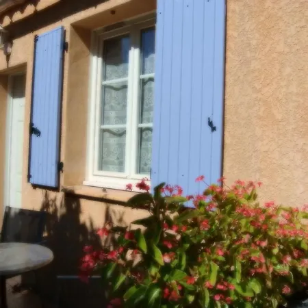 Logis Restaurant Le Clos Des Capitelles 호텔 Uchaud