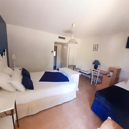 Le Clos Des Capitelles Uchaud