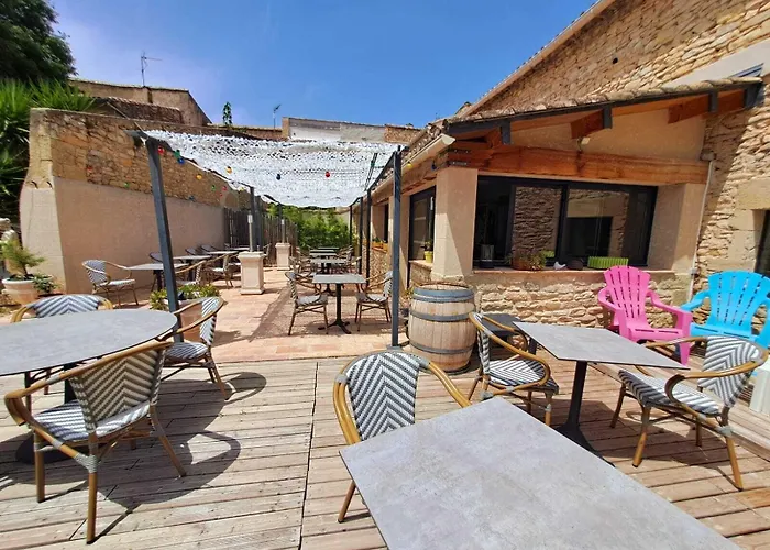 Logis Restaurant Le Clos Des Capitelles 3*